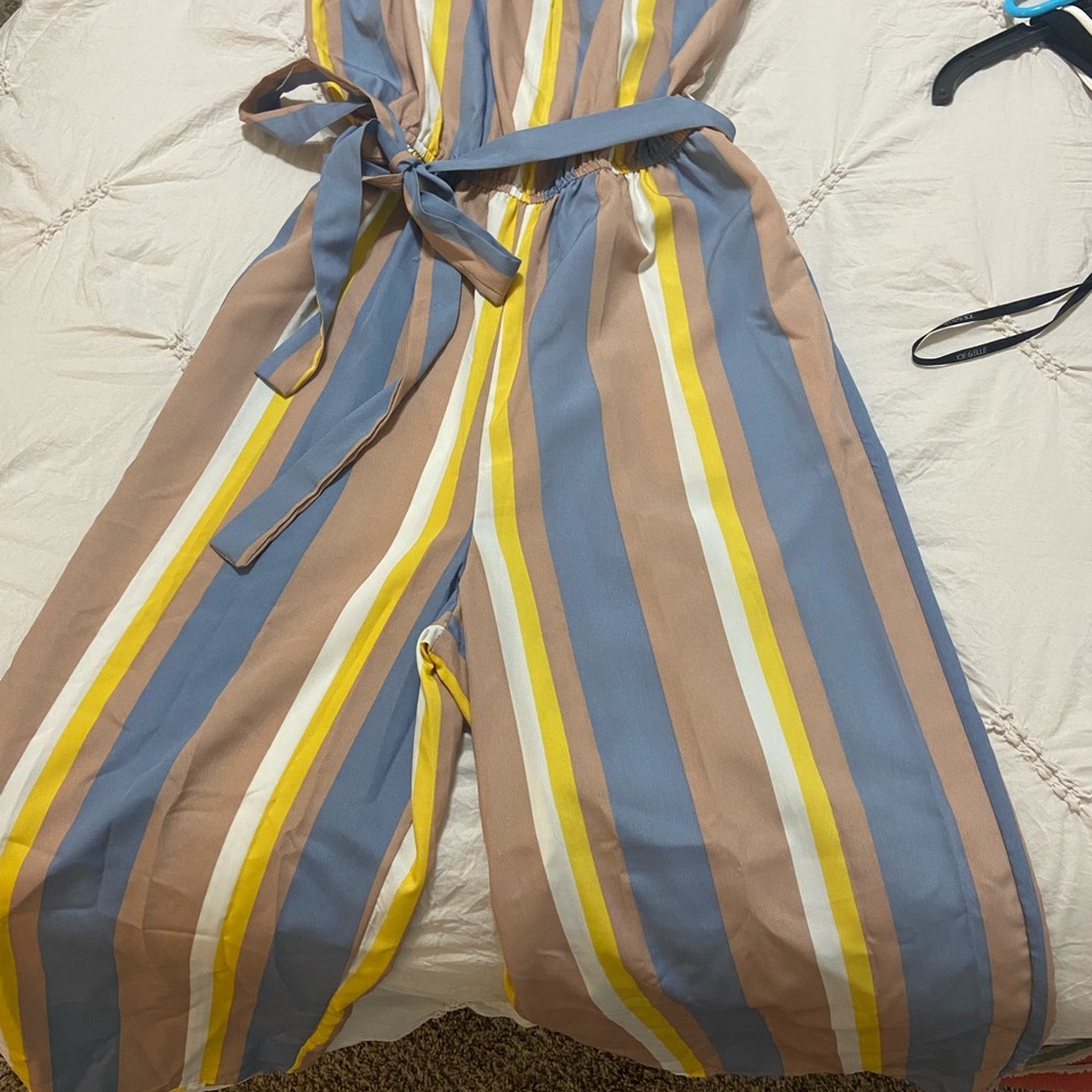Romper - Picture 2 of 2